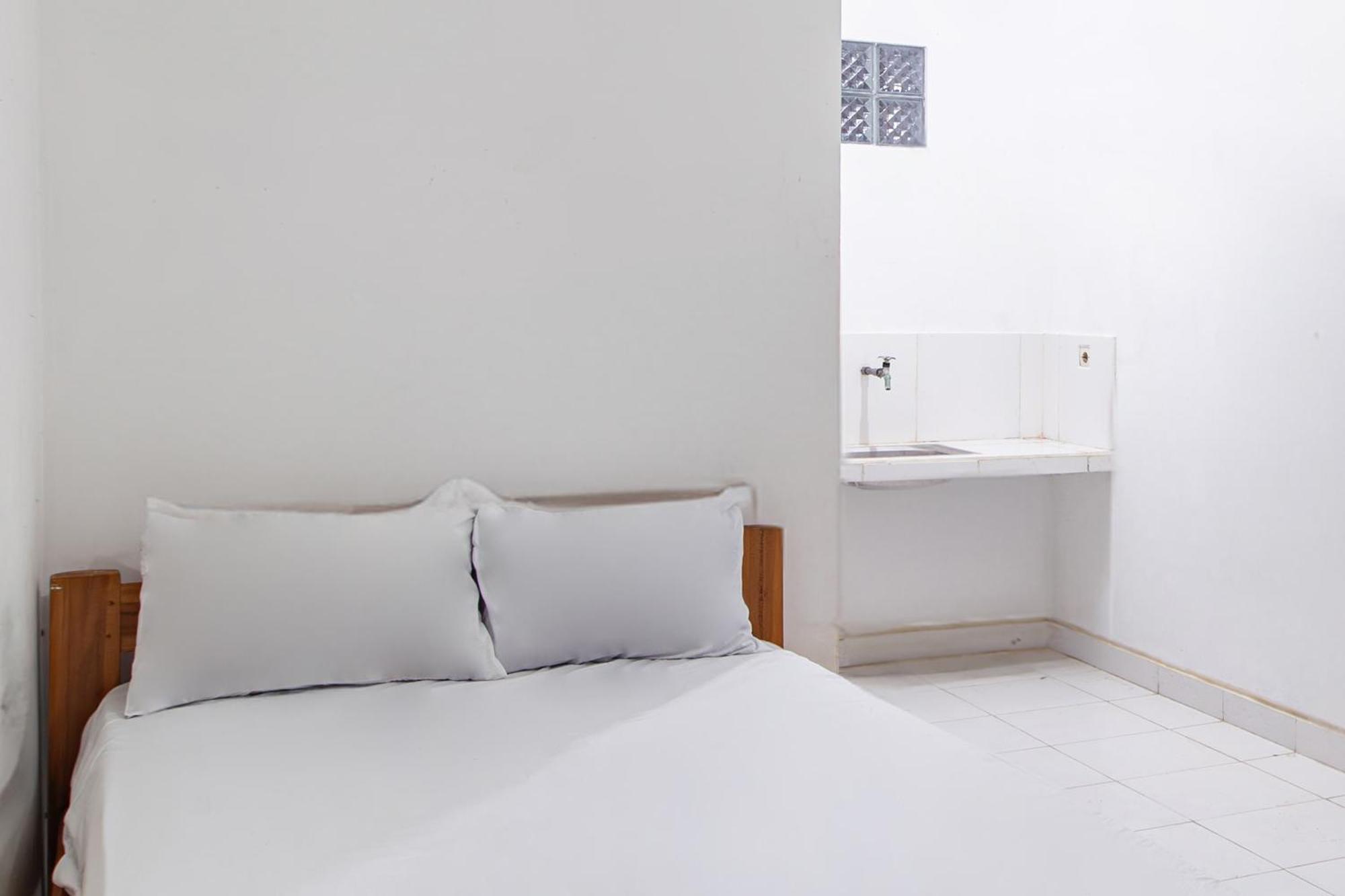 Hotel Oyo Life 93504 Kost Krisna Temukus Exteriér fotografie